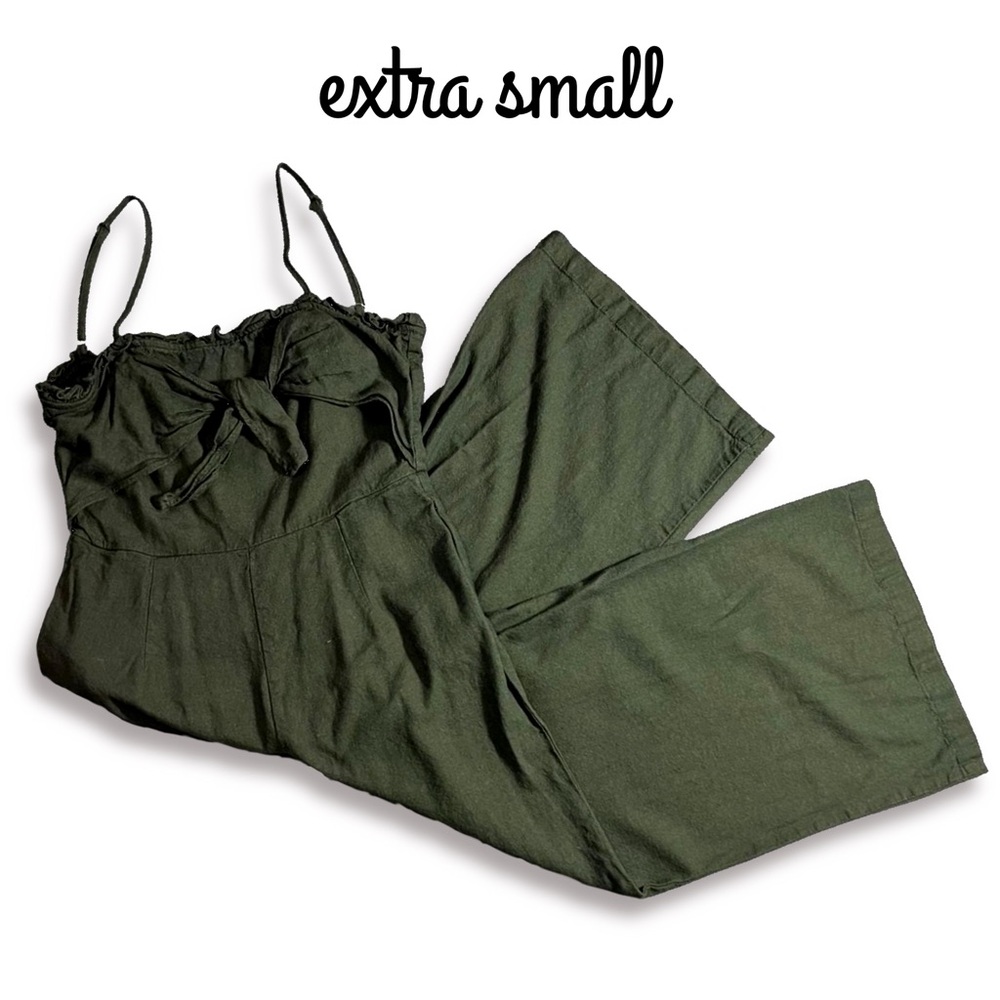 Francesca’s Anette Front Knot Cropped Green Jumpsuit